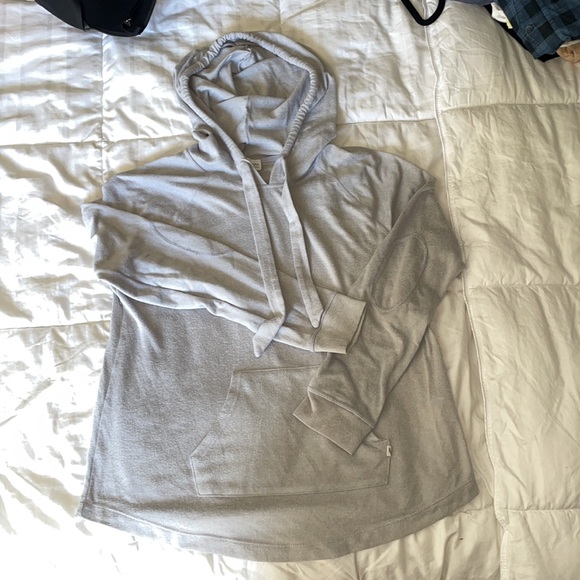 TWO PIECE SET - Picture 2 of 7